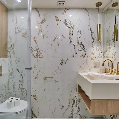 Lejlighedshotel Lou 3*